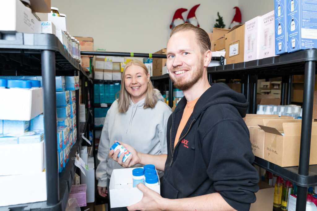 Receptumin koulutuspäällikkö Harri Masko ja asiakastukitiimin kouluttaja Jenna Kröger.